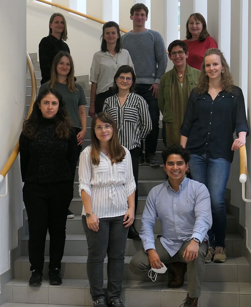 Das Bild zeigt das Team der Forschungsgruppe Molekulare Ernährungswissenschaft im Department für Ernähurngswissenschaften